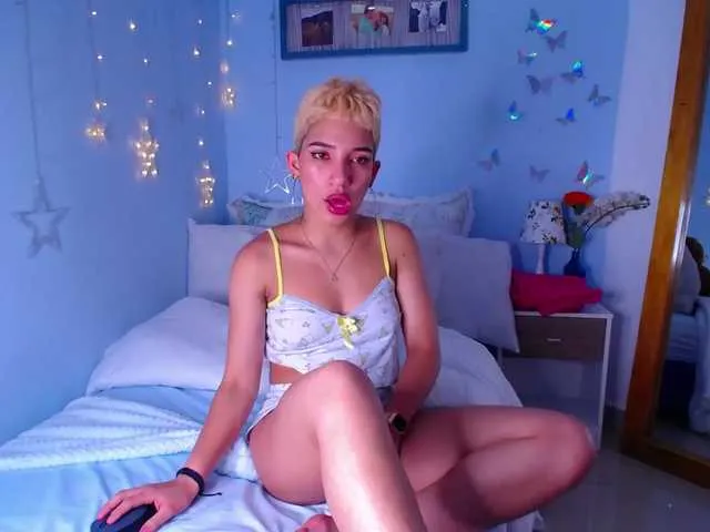 Live sex webcam photo for maadayy #274195822