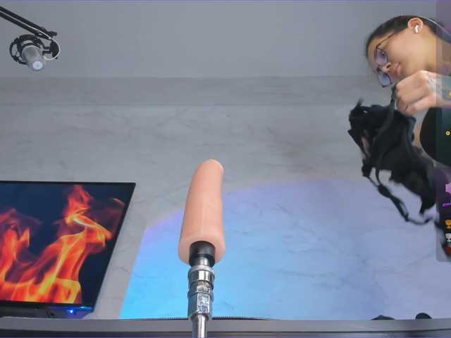 Live sex webcam photo for maakimo #277849324