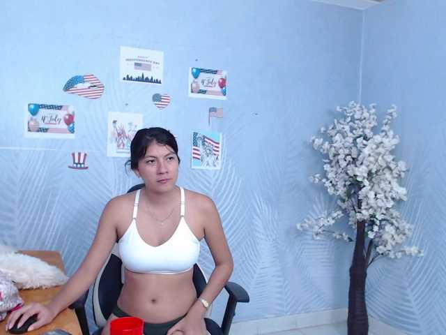 Live sex webcam photo for macarena-hot #275631576