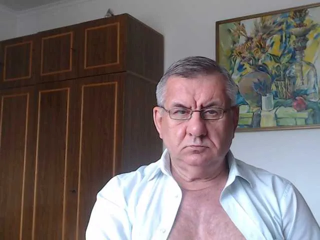 Live sex webcam photo for machomale3 #291732931