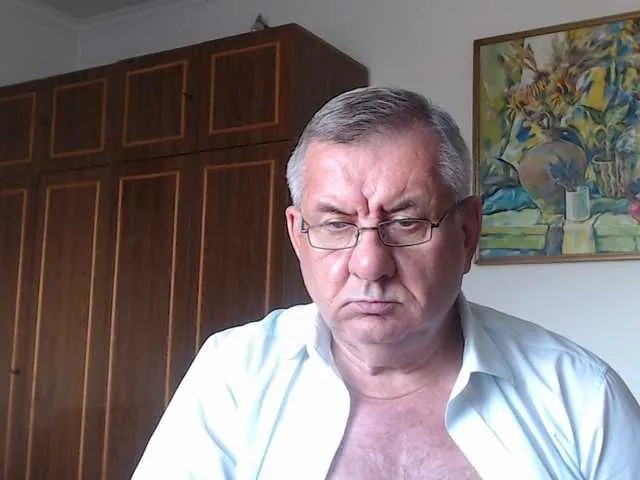 Live sex webcam photo for machomale3 #291744010