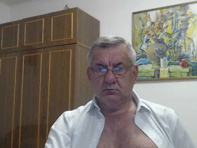 Live sex webcam photo for machomale3 #291753346