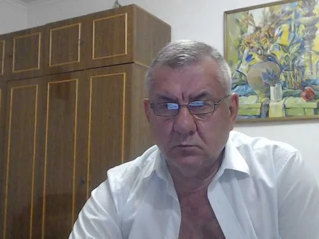 Live sex webcam photo for machomale3 #291887096