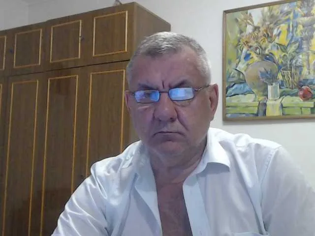 Live sex webcam photo for machomale3 #291894236