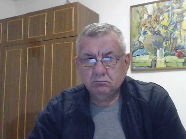 Live sex webcam photo for machomale3 #292122906