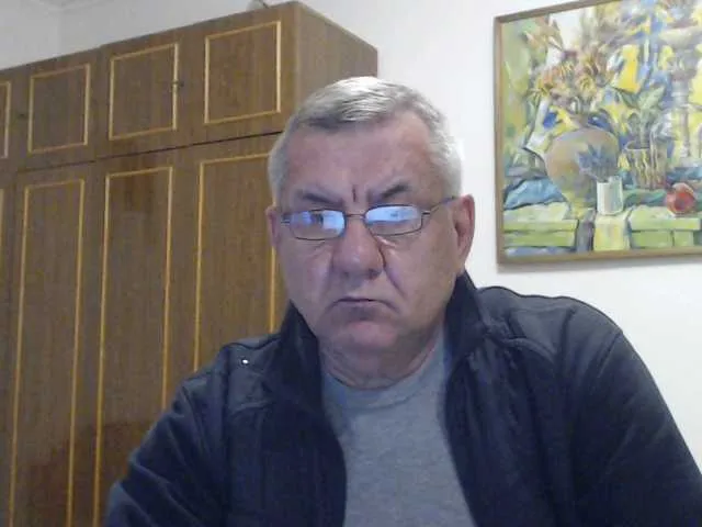 Live sex webcam photo for machomale3 #292170816