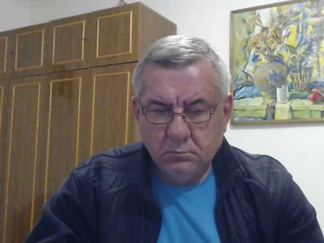 Live sex webcam photo for machomale3 #292279708