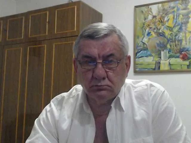 Live sex webcam photo for machomale3 #292344147