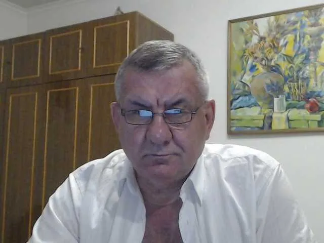 Live sex webcam photo for machomale3 #292443787