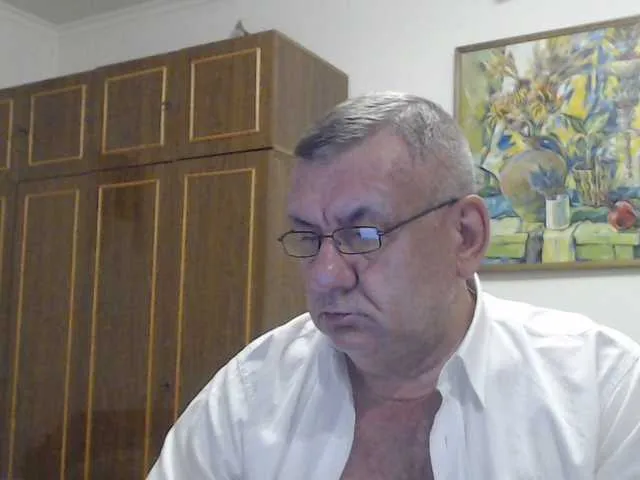 Live sex webcam photo for machomale3 #292463204