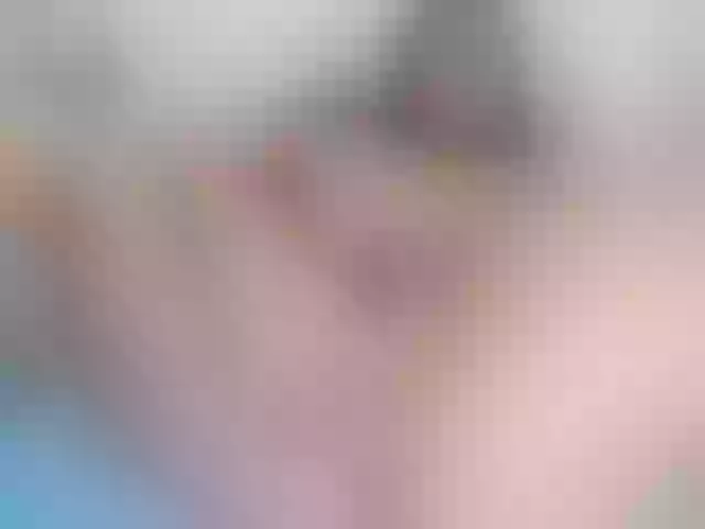 Live sex webcam photo for mackenzie- #275580565