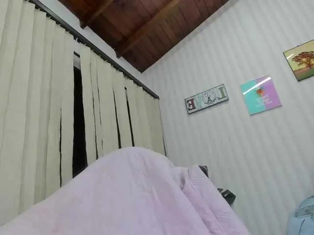 Live sex webcam photo for mackenzie- #276780944