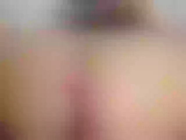 Live sex webcam photo for mackenzie- #276897791
