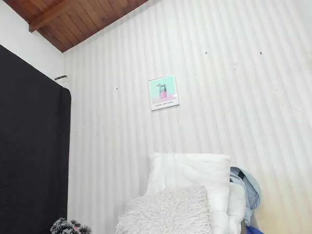 Live sex webcam photo for mackenzie- #277296646