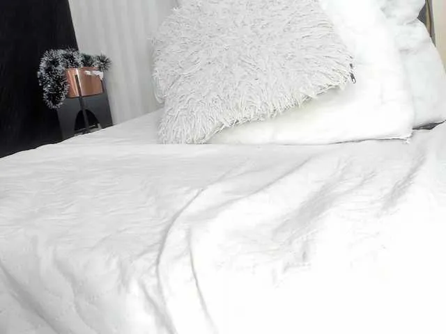 Live sex webcam photo for mackenzie- #277316651