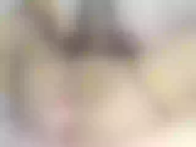 Live sex webcam photo for mackenzie- #277494199