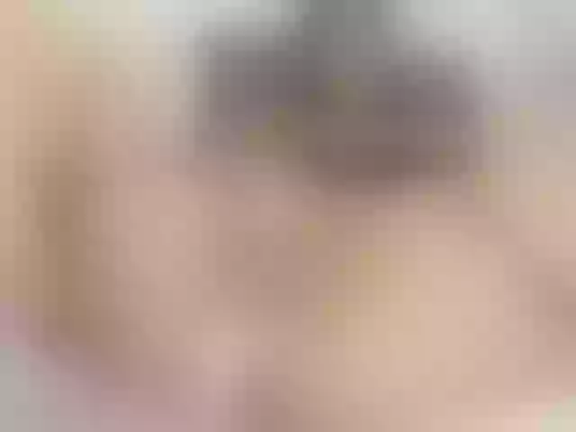 Live sex webcam photo for mackenzie- #277728032