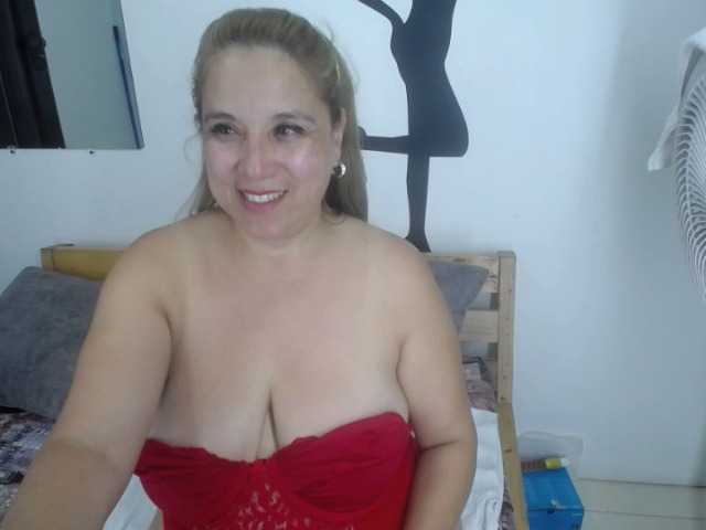 Live sex webcam photo for madametits69 #272761560