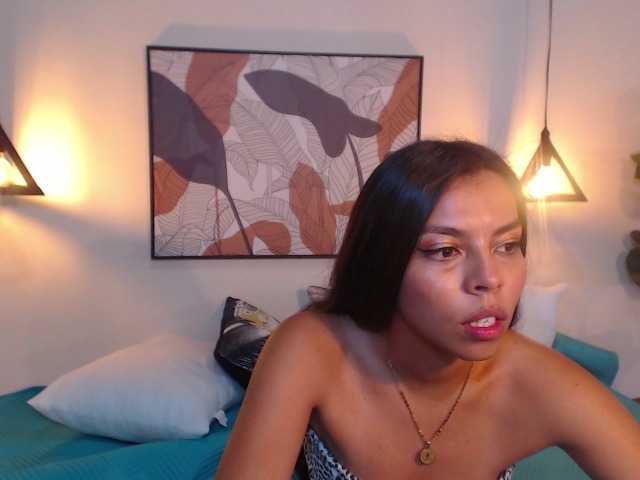 Live sex webcam photo for maddison-leno #271915088