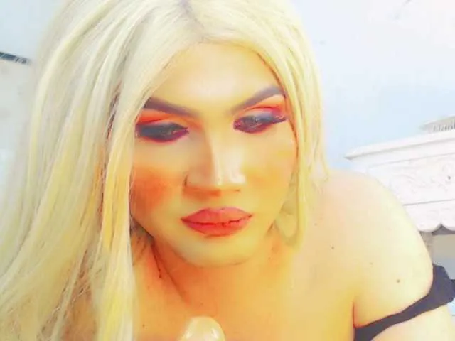 Live sex webcam photo for maddyehomboll #273169346