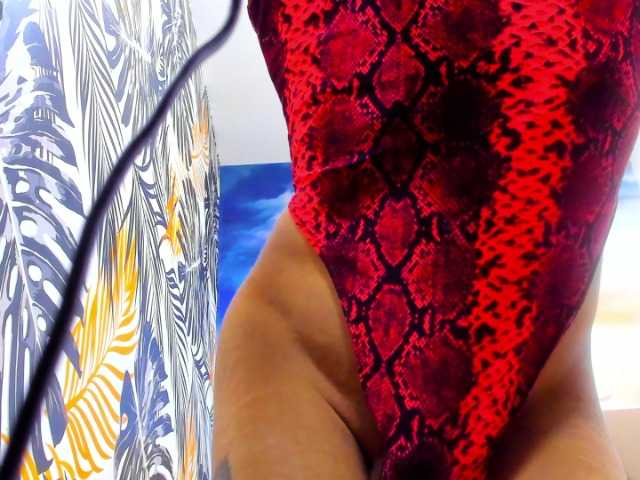 Live sex webcam photo for madelyn-aiden #277481385