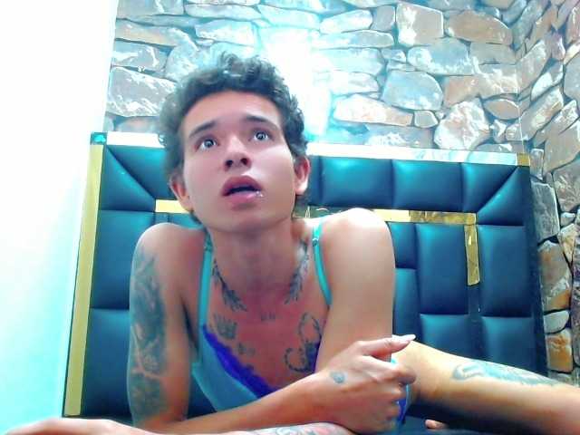 Live sex webcam photo for madelyn-aiden #277487929