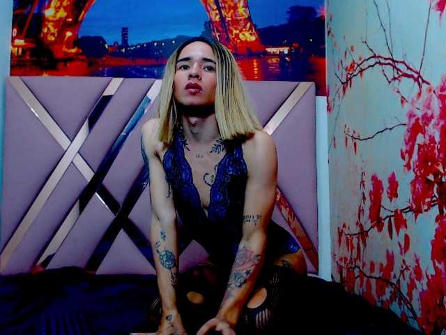 Live sex webcam photo for madelyn-aiden #277679636