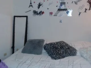 Live sex webcam photo for Madison01 #200968017