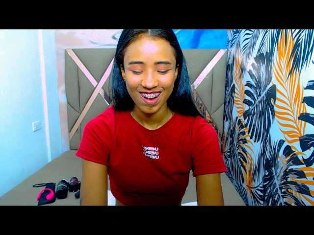 Live sex webcam photo for madissonsex #273805560