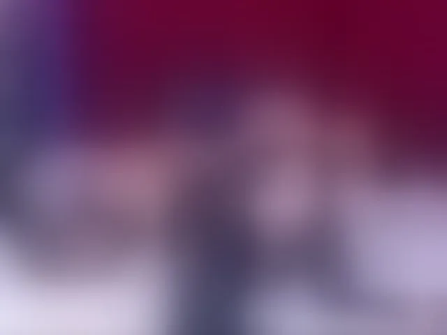 Live sex webcam photo for madylux #293578191