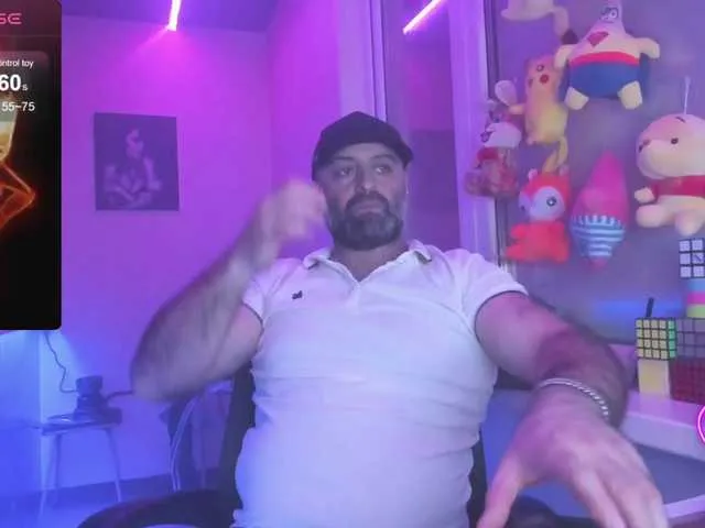 Live sex webcam photo for magabear #290892568