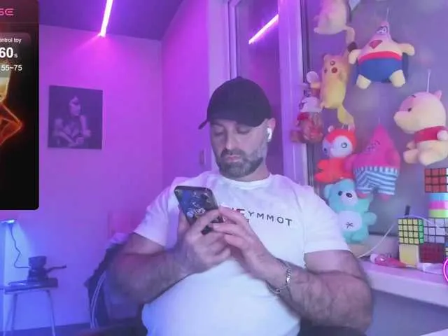 Live sex webcam photo for magabear #290949355