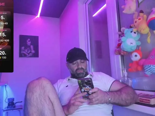 Live sex webcam photo for magabear #291094370