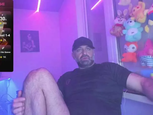 Live sex webcam photo for magabear #291353262