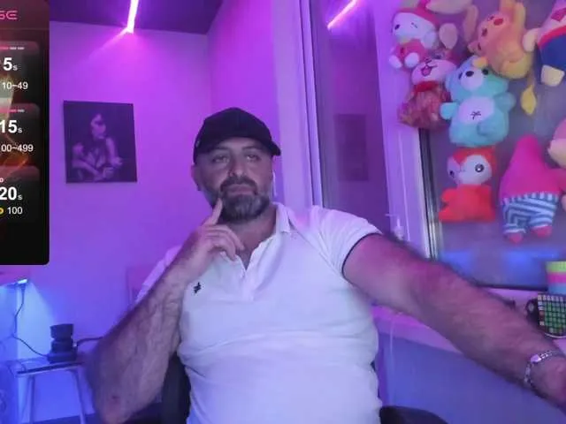 Live sex webcam photo for magabear #291457424