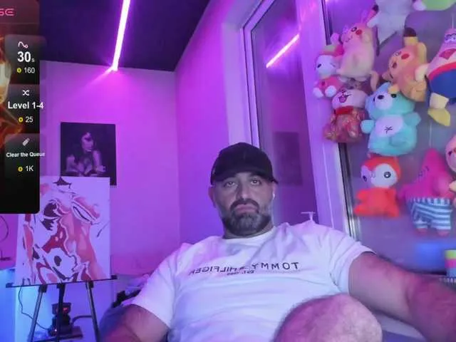 Live sex webcam photo for magabear #291625653