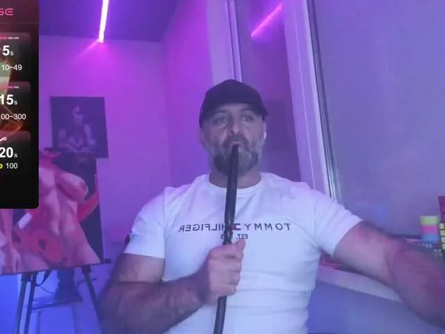 Live sex webcam photo for magabear #291772139