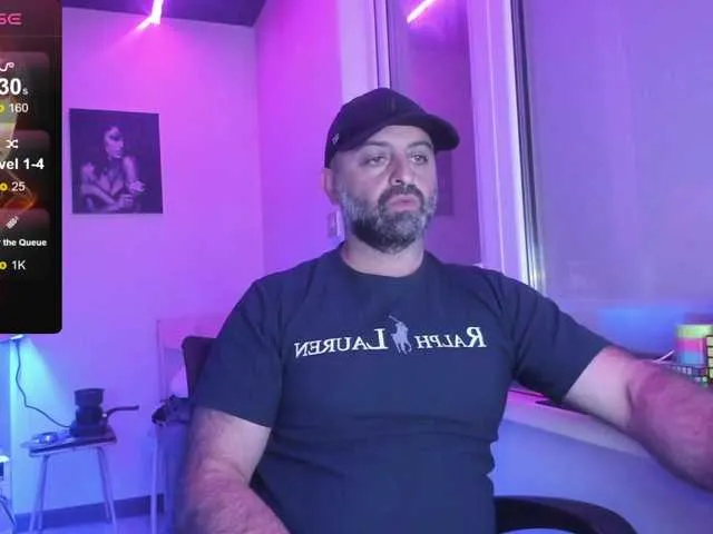 Live sex webcam photo for magabear #291834127