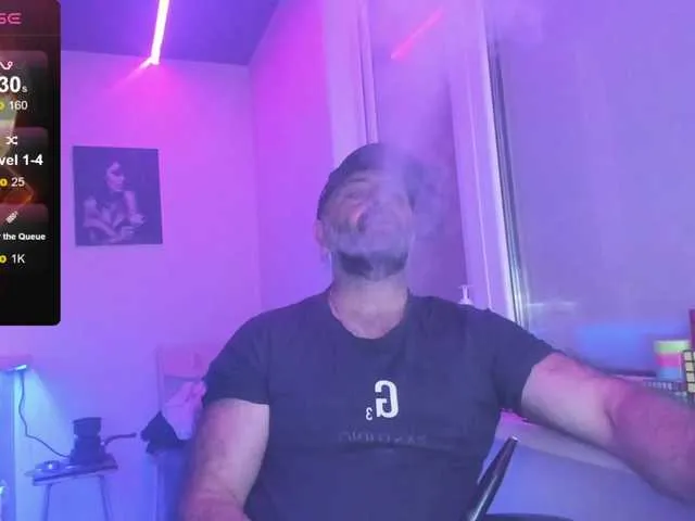 Live sex webcam photo for magabear #291864876