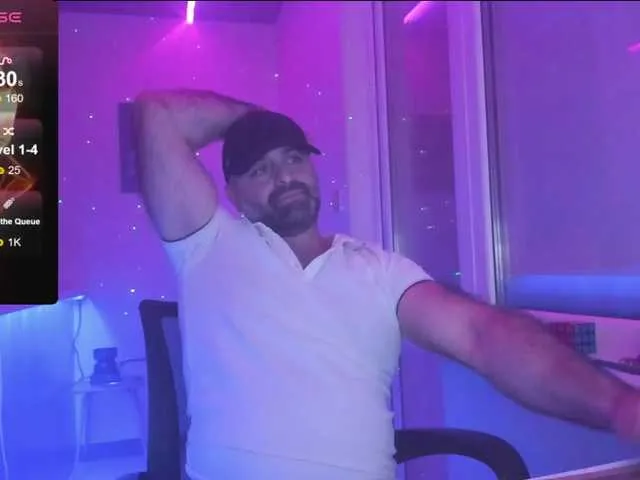 Live sex webcam photo for magabear #292264839