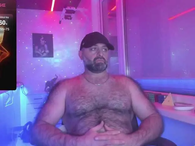 Live sex webcam photo for magabear #292432469