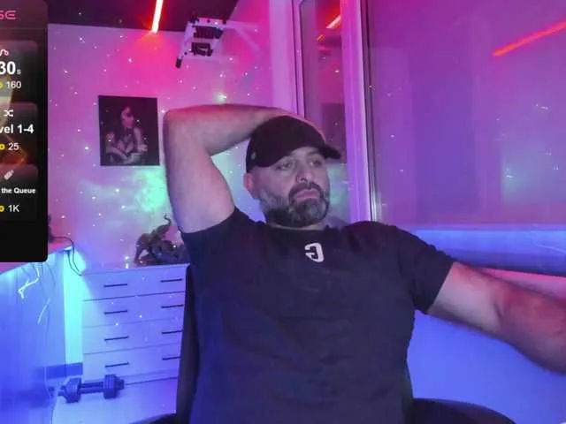 Live sex webcam photo for magabear #292444088