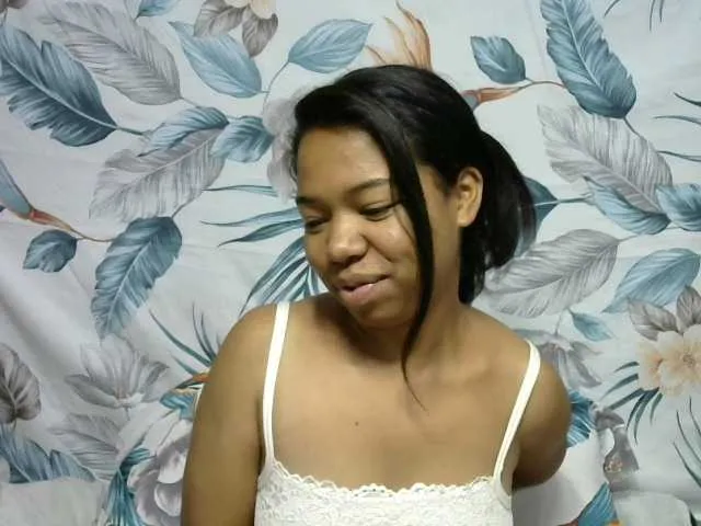 Live sex webcam photo for magaliah #277832128