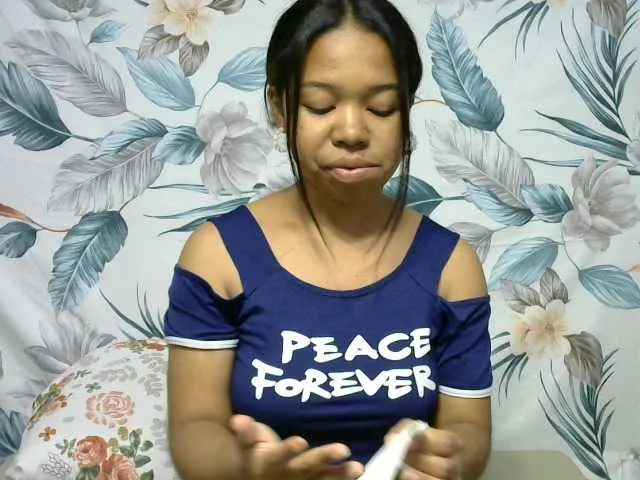 Live sex webcam photo for magaliah #278005685