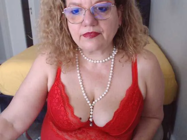 Live sex webcam photo for maggiemilff68 #276282325