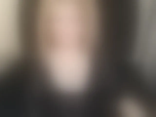 Live sex webcam photo for maggiemilff68 #292663119