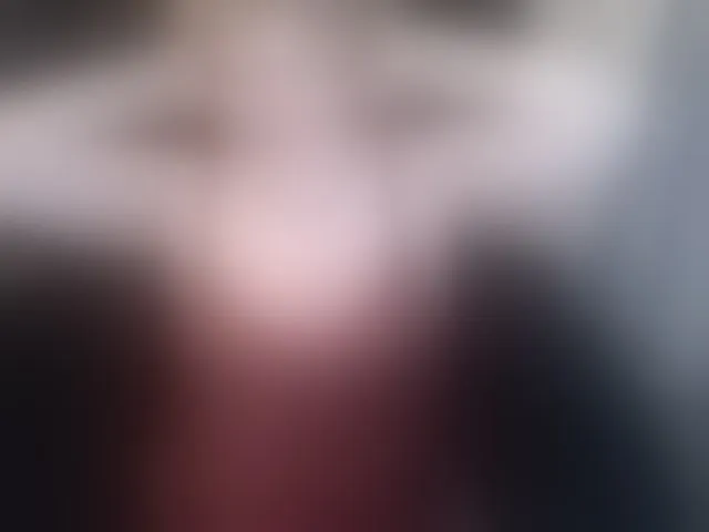 Live sex webcam photo for maggiemilff68 #293098818