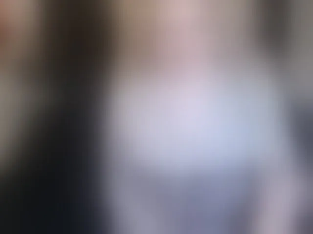 Live sex webcam photo for maggiemilff68 #293461512