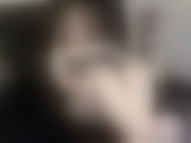 Live sex webcam photo for maggiemilff68 #293560694