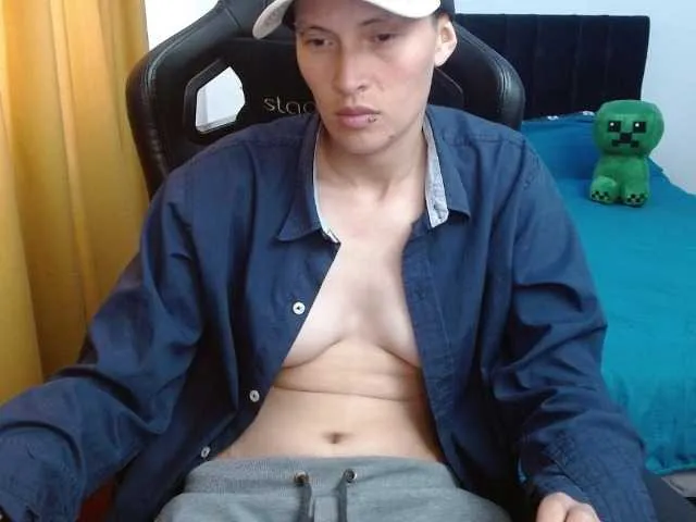 Live sex webcam photo for magicjadee #293179700